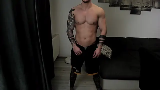 Richarddarell1 online show from January 19, 6:16 am