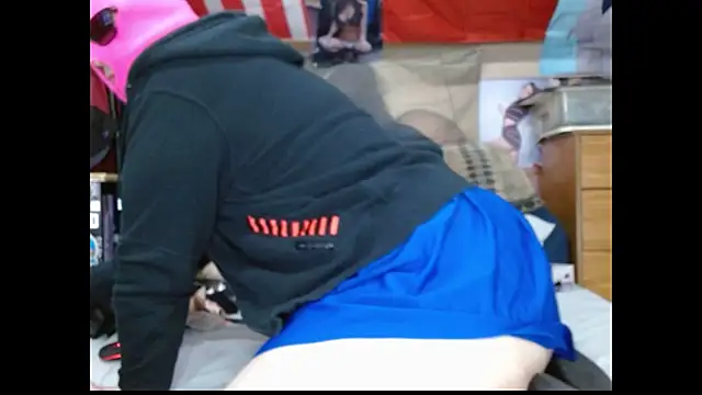 cosmicjones online show from January 12, 6:01 pm