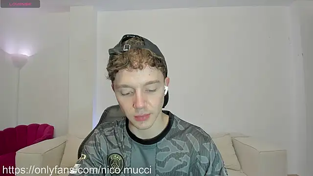 niico 18 online show from December 31, 10:26 am