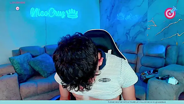 Niico Cruz online show from February 20, 10:33 pm