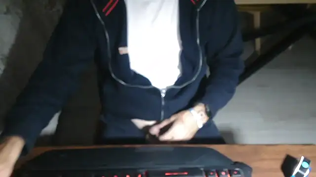 Snapshot of Adri_gard chatting on October 11, 9:52 pm Adri gard online show from October 11, 9:52 pm