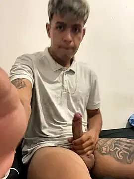 Manoaleatorio7 online show from November 19, 4:34 am