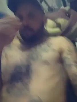 Leonpicudo online show from December 8, 3:43 am