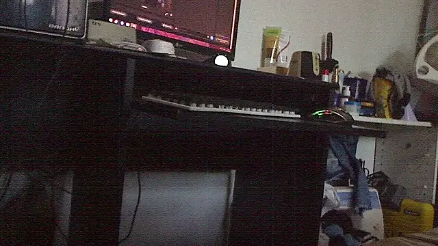 Chatlitos4879 online show from April 9, 10:54 am