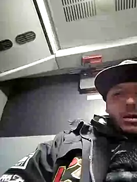 FreeSoul87 online show from February 26, 2:13 am