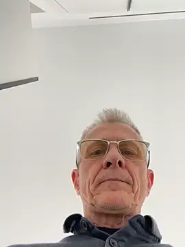 Alexwawapl online show from February 21, 2:07 pm