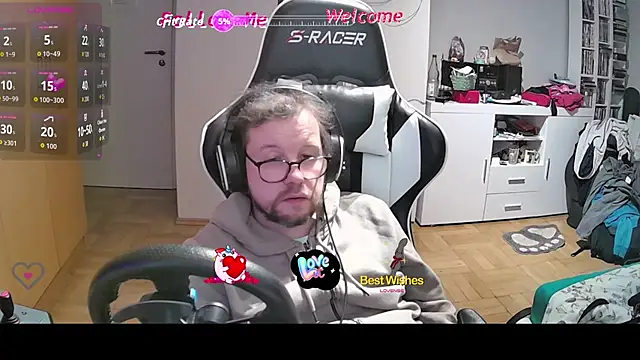 larsgessner30 online show from November 3, 6:43 pm