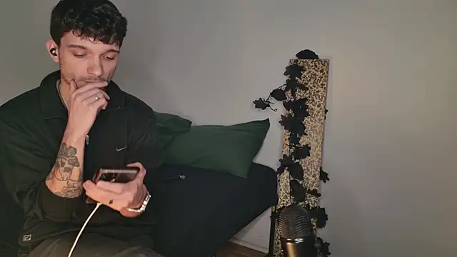 JackDesFeux online show from November 6, 4:59 am