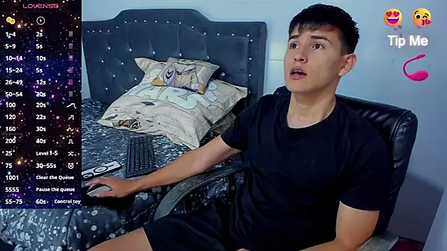 Snapshot of Jacobb_Lee chatting on September 22, 9:14 pm Jacobb Lee online show from September 22, 9:14 pm