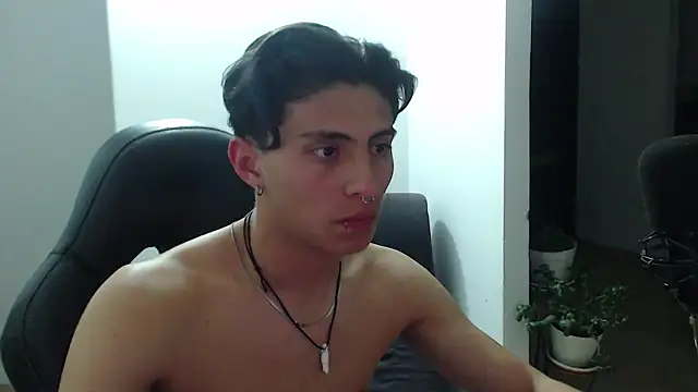 Snapshot of jay_dimarco2 chatting on September 14, 12:01 am jay dimarco2 online show from September 14, 12:01 am