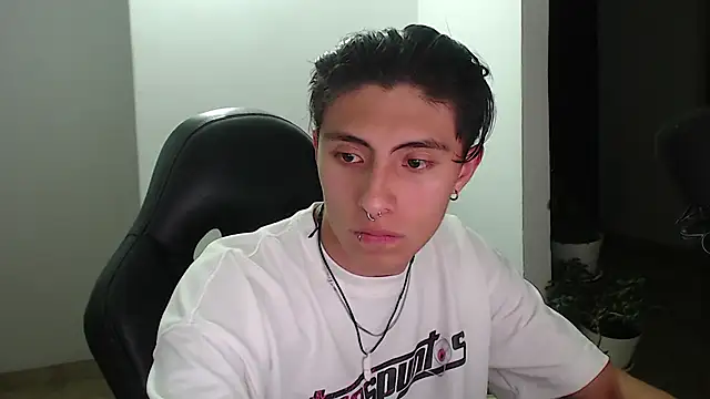 Snapshot of jay_dimarco2 chatting on September 22, 2:00 am jay dimarco2 online show from September 22, 2:00 am