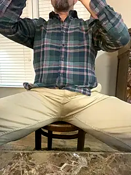 Realybigdill online show from December 18, 4:19 am