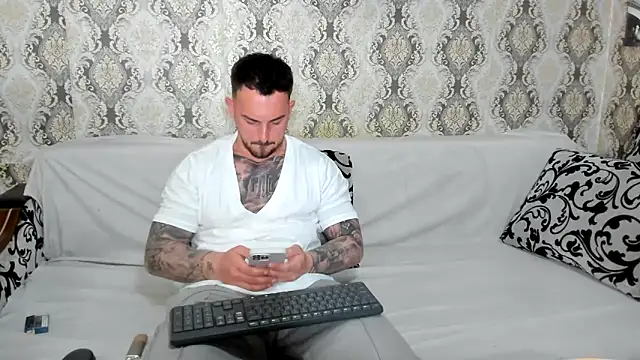 Jonmusclemaster online show from April 15, 7:58 pm