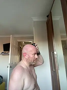 Snapshot of Yorkshire1978 chatting on January 25, 1:52 pm Yorkshire1978 online show from January 25, 1:52 pm