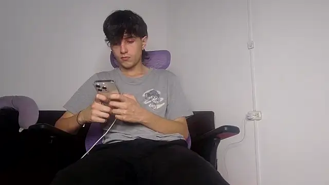 alex connorr online show from July 18, 10:04 pm