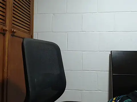 dimitriquiet05 online show from February 1, 5:50 am