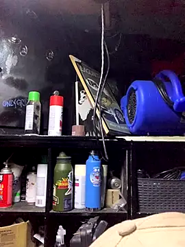 valleyoneofakind online show from November 29, 6:04 am