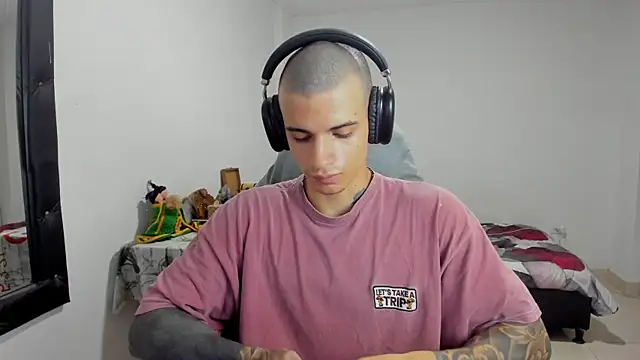 Snapshot of Balo_lovers chatting on March 3, 3:57 pm Balo lovers online show from March 3, 3:57 pm