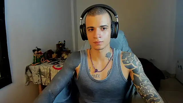 Snapshot of Balo_lovers chatting on March 12, 3:24 am Balo lovers online show from March 12, 3:24 am