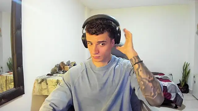 Balo lovers online show from December 2, 6:44 pm