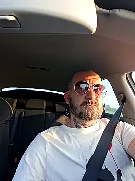 Snapshot of teddy79good chatting on October 10, 3:50 pm teddy79good online show from October 10, 3:50 pm