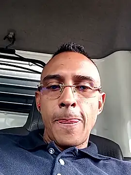 paisa233 online show from January 8, 3:06 pm