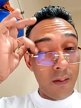 paisa233 online show from September 19, 3:56 pm