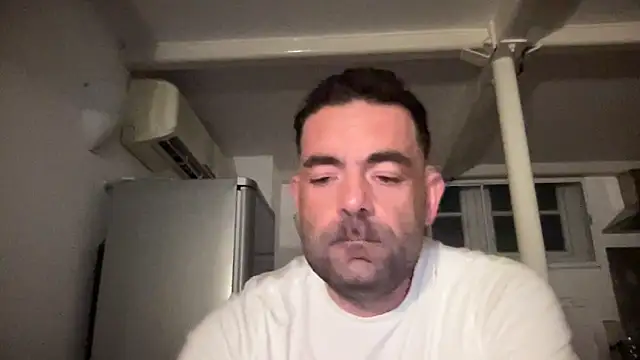 Snapshot of Horny_littledevil chatting on March 21, 10:17 pm Horny littledevil online show from March 21, 10:17 pm