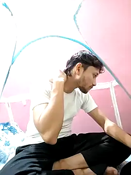 Indiandaddy11 online show from December 5, 4:12 pm
