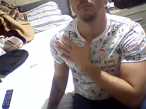 Snapshot of Terry_Bogardd chatting on March 8, 7:13 am Terry Bogardd online show from March 8, 7:13 am