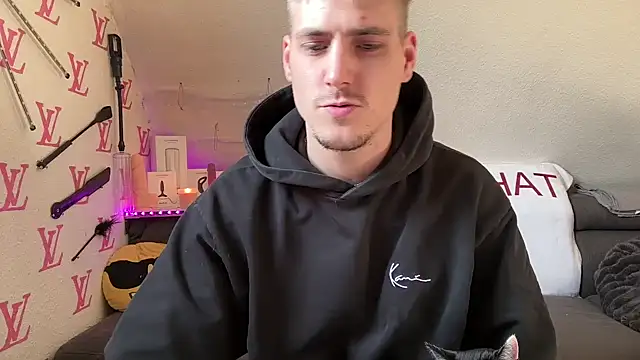 Cookieboy88 online show from February 18, 1:53 pm