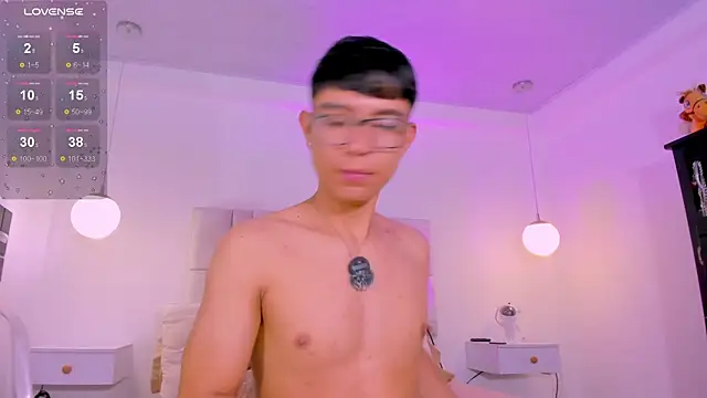 CodyTwink online show from July 6, 1:30 pm