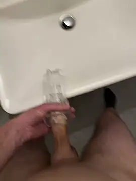 oneeight28 online show from January 12, 1:48 pm