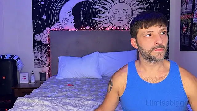 Lilmissbigguy online show from January 14, 10:46 pm