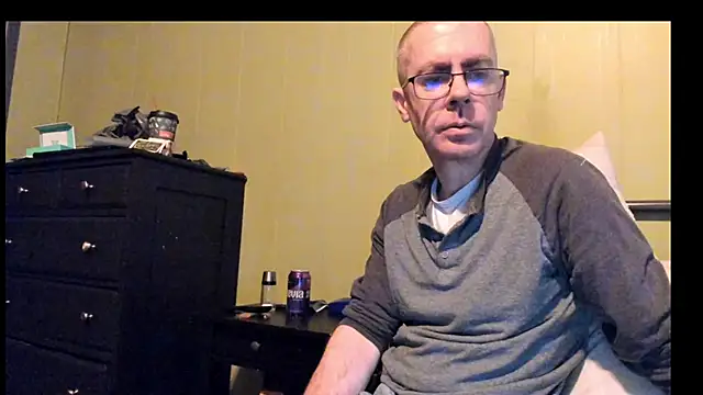 ImportantEquator0 online show from January 16, 7:27 pm