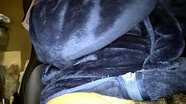 hidenyan02 online show from January 8, 2:46 pm