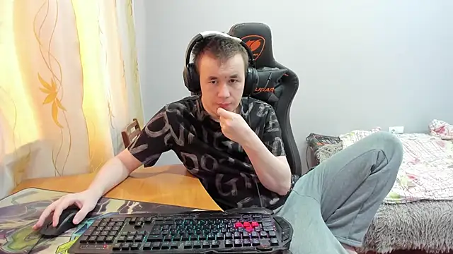 iliaskrislove online show from November 5, 8:49 am