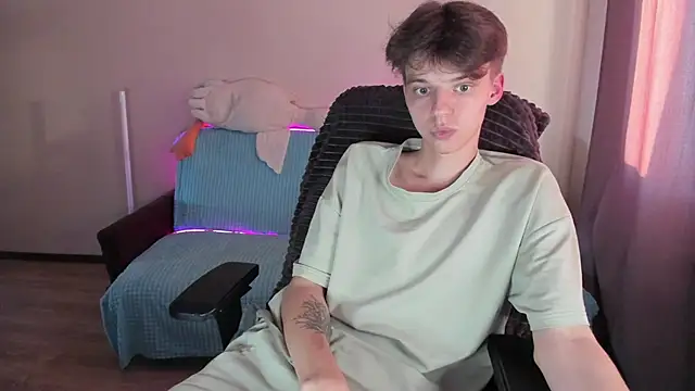 Snapshot of Liam_sexy1 chatting on September 26, 3:10 pm Liam sexy1 online show from September 26, 3:10 pm