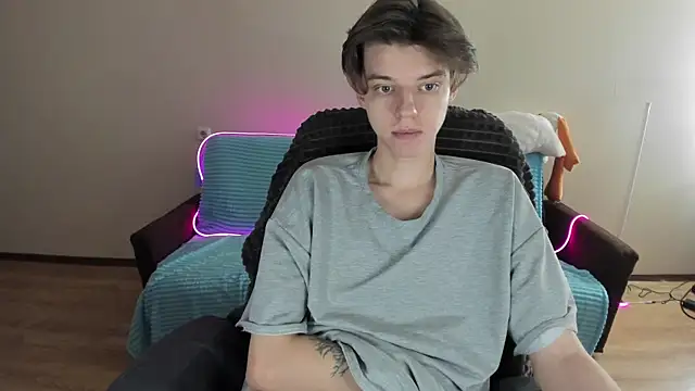 Snapshot of Liam_sexy1 chatting on December 4, 8:34 am Liam sexy1 online show from December 4, 8:34 am