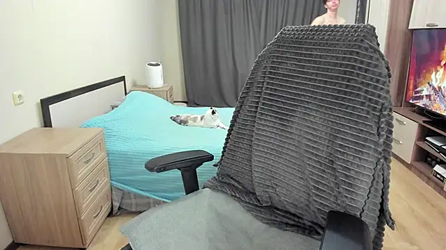 Liam sexy1 online show from March 12, 2:25 pm