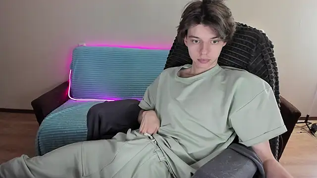 Snapshot of Liam_sexy1 chatting on January 18, 1:29 pm Liam sexy1 online show from January 18, 1:29 pm