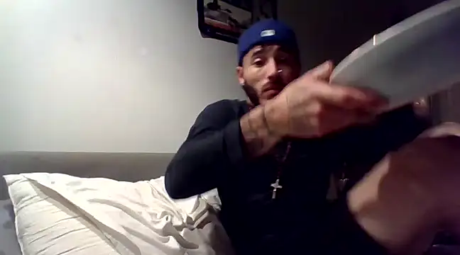 Snapshot of tengocanicas chatting on December 23, 7:28 am tengocanicas online show from December 23, 7:28 am