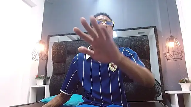 Snapshot of Jose_Smoke chatting on December 4, 12:08 am Jose Smoke online show from December 4, 12:08 am
