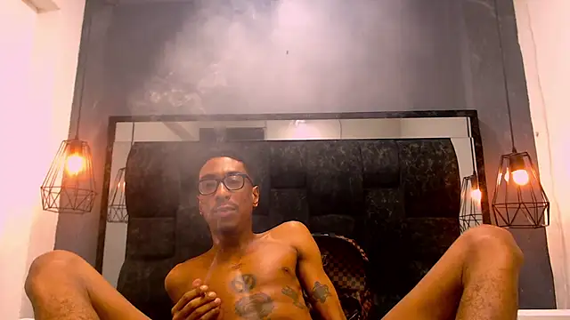 Snapshot of Jose_Smoke chatting on September 24, 4:34 am Jose Smoke online show from September 24, 4:34 am