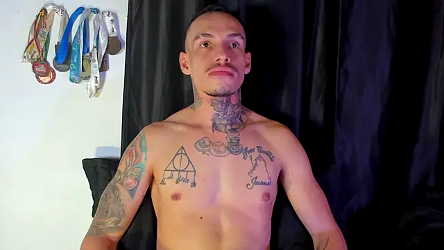 Snapshot of zyongracia chatting on February 5, 9:40 pm zyongracia online show from February 5, 9:40 pm