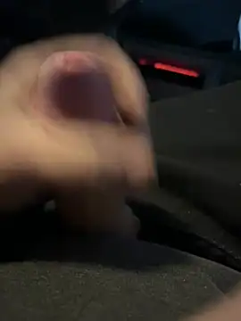 Snapshot of joeycbigcock chatting on January 8, 9:12 pm joeycbigcock online show from January 8, 9:12 pm