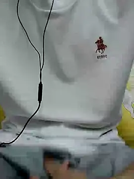 YAY-1 online show from January 1, 1:16 pm