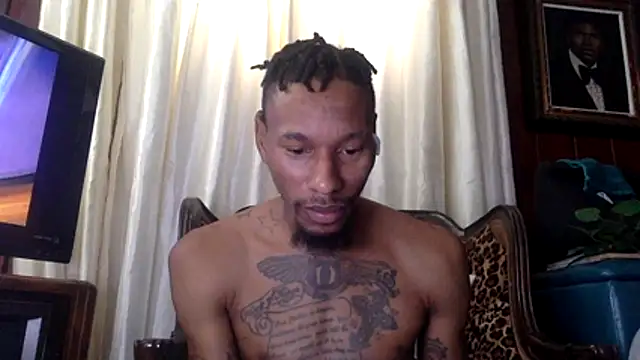 KingDerRico online show from November 3, 4:20 pm