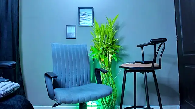 Damian 022 online show from November 6, 10:40 am