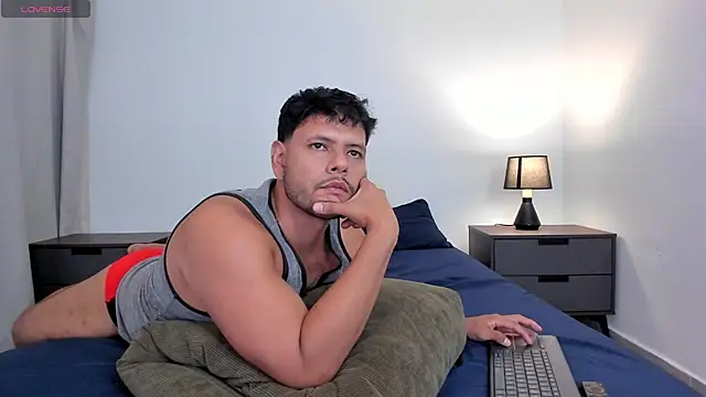 Nate Ocean online show from April 21, 4:18 am